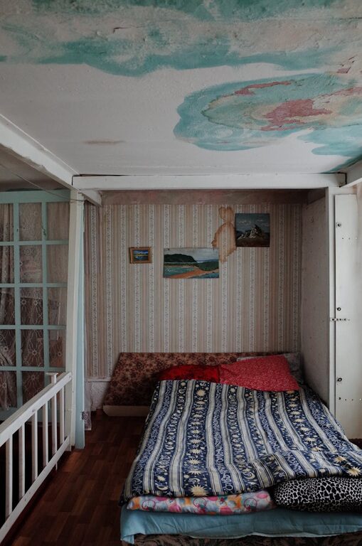 How to Refresh Your Bedroom on a Budget: Easy Tips and Tricks